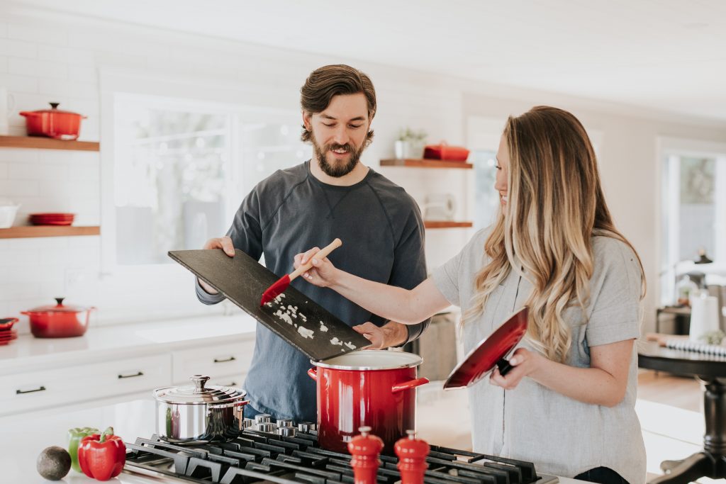 Tableau d&rsquo;organisation spéciale famille : comment répartir les tâches ménagères ?