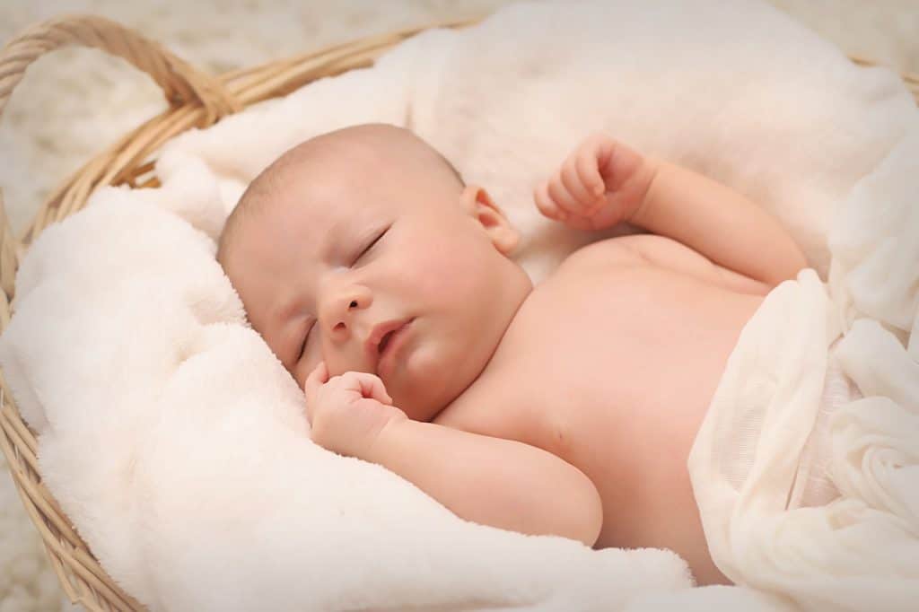 Comment faire dormir bébé dans son lit ?